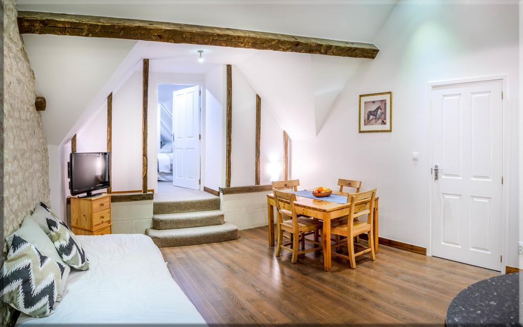Gites Arches De Muschamp Cussay Bagian luar foto