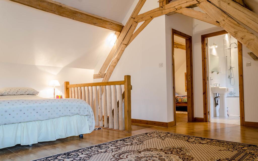 Gites Arches De Muschamp Cussay Bagian luar foto