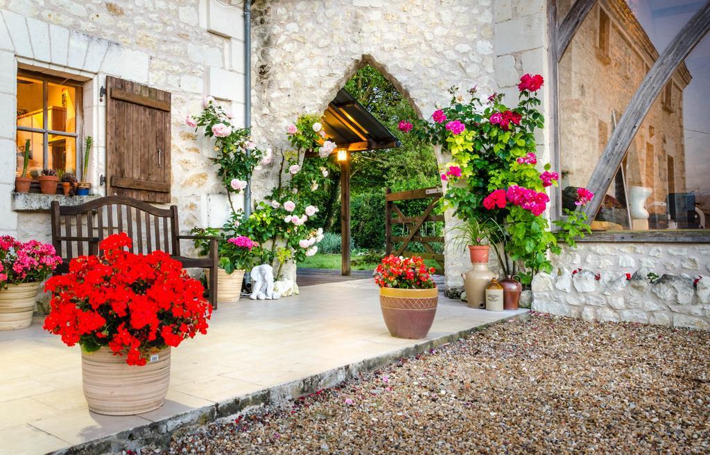 Gites Arches De Muschamp Cussay Bagian luar foto